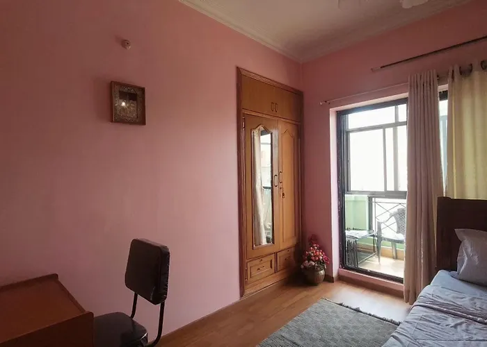 Metro Axis Residency *