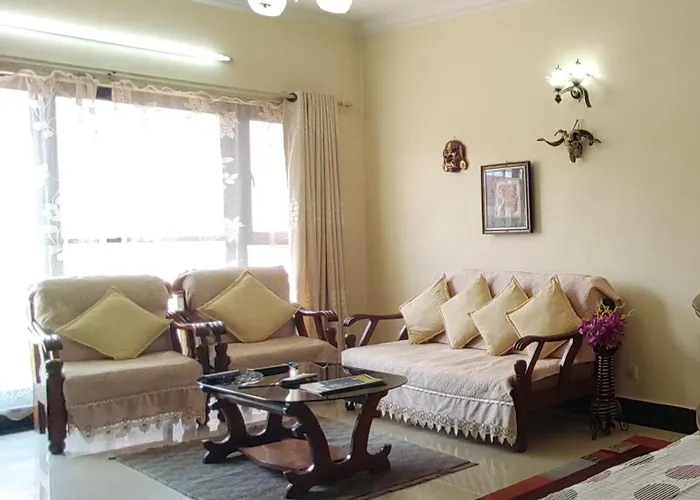 Apartment Metro Axis Residency